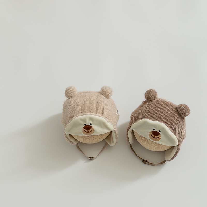 Mũ Tai Bèo Dày Dặn Thêu Họa Tiết Gấu Hoạt Hình Dễ Thương Giữ Ấm Mùa Thu Đông Cho Bé