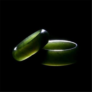 Nhẫn Đính Đá Sapphire Đen Hình Cờ Lê Cho Cặp Đôi