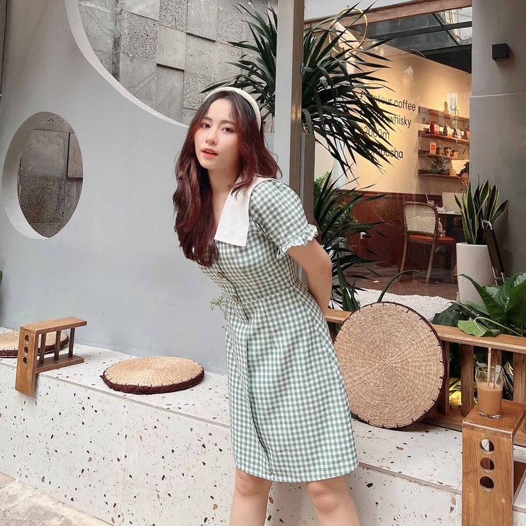 Đầm nữ caro công sở thiết kế xinh thanh lịch cổ v dáng xòe tay ngắn xanh nhạt thời trang trẻ trung đi làm đi chơi - LuxW
