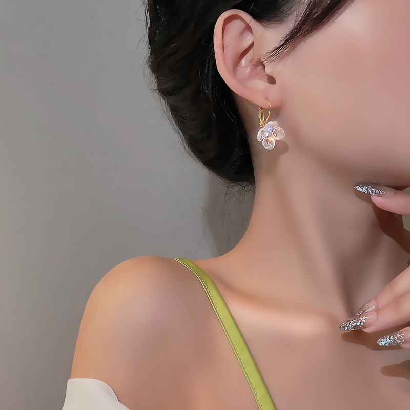 Bông Tai Hình oval Đính Ngọc Trai Và Kim Cương Giả Phong Cách Hàn Quốc Cho Nữ