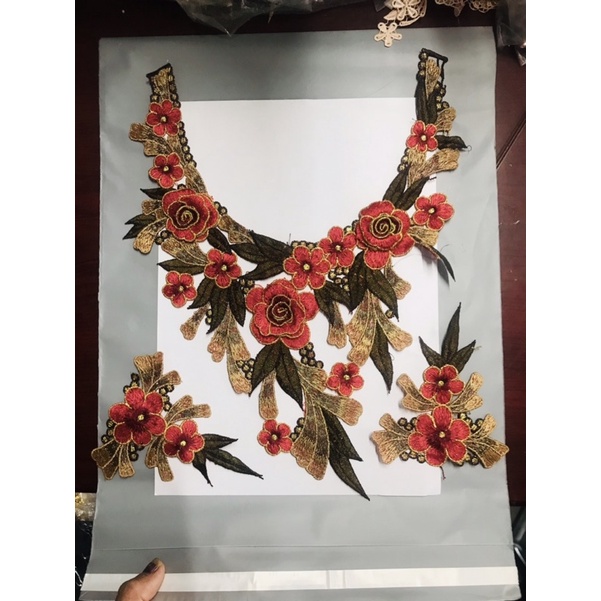 Ren bộ cổ và 2 tay thêu