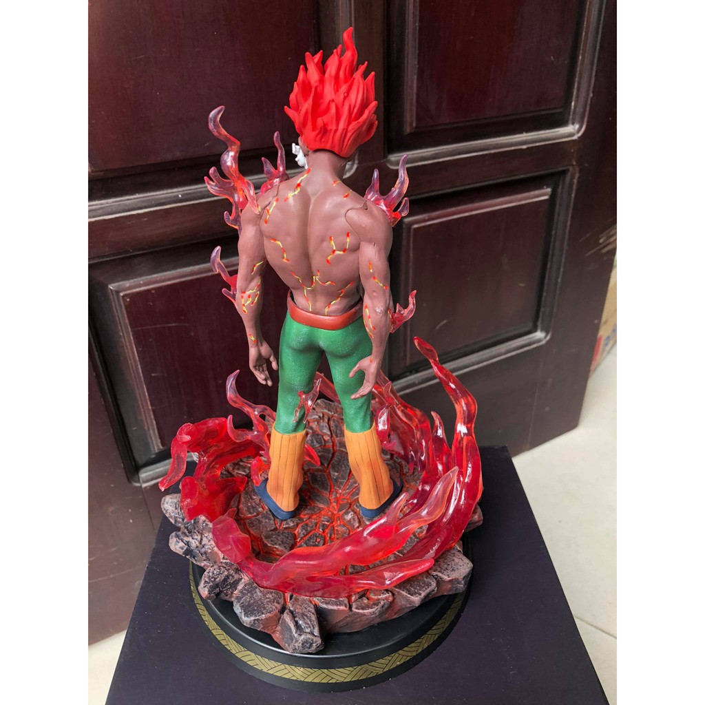 Mô hình Might Guy trong manga Naruto mở bát môn có Led hiệu ứng cao 30cm