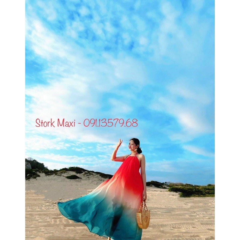 Đầm maxi loang màu cổ yếm | BigBuy360 - bigbuy360.vn