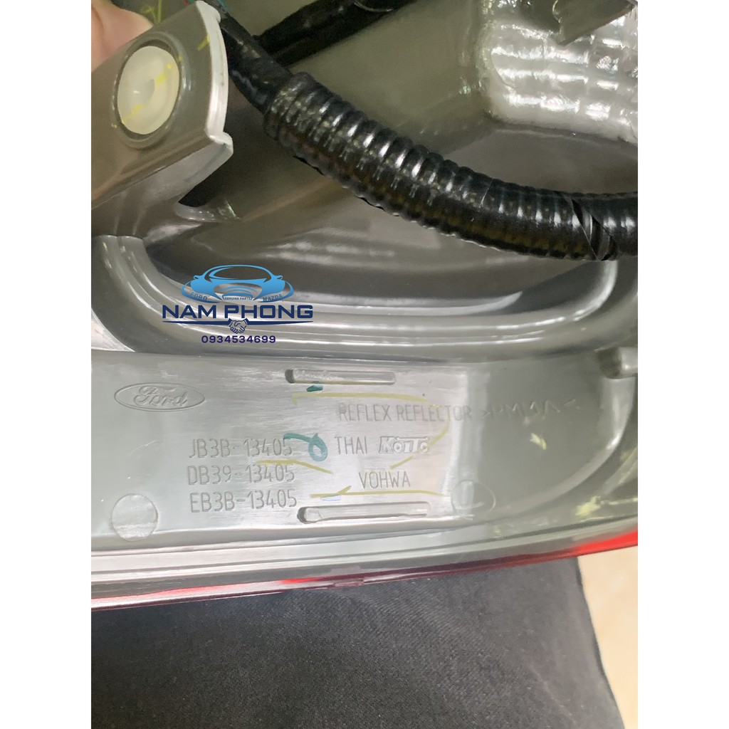 Đèn hậu Ranger 14 Witrack lái LH  Đen xịn - DB3Z13405F