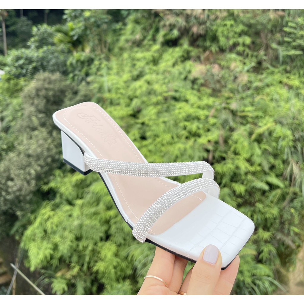 Guốc da vân rắn quai viền đá phồng gót trụ vuông - 5P