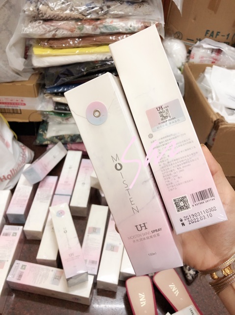 Xịt trắng da UH MOISTENSKIN-HÀNG SẴN | BigBuy360 - bigbuy360.vn