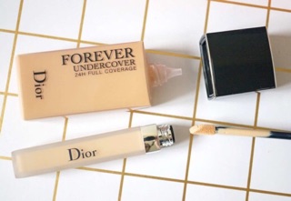 Kem Nền Dior Undercover