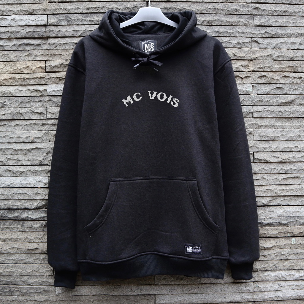 Áo Hoodie in chữ Mcvois lướt sóng | BigBuy360 - bigbuy360.vn