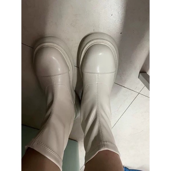 N64  Boots thấp| ngắn cổ mũi tròn da bóng nhẹ da Pu độn đế bằng 4p siu xinh hot 2022 COÁ ẢNH THẬT