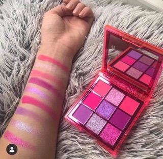 Bảng mắt Huda Beauty - Neon Pink