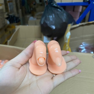 Ngón tay giả học nail