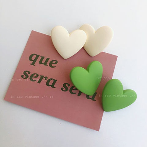 Khuyên tai hình trái tim cỡ lớn thiết kế cá tính