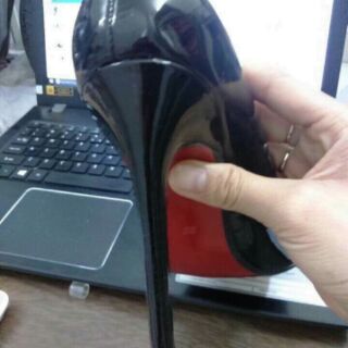 Cao gót đế đỏ đen da bóng hình thật 11p