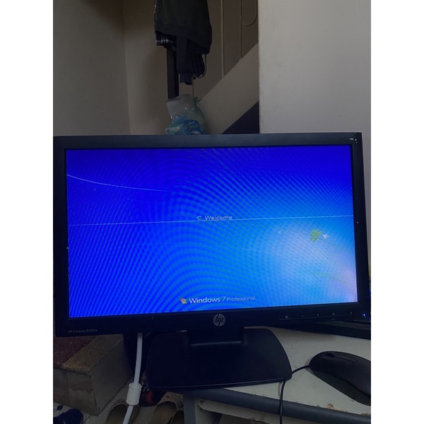 Màn 19inch kẻ nhỏ, nám nhẹ dùng xem cam làm kỹ thuật tốt