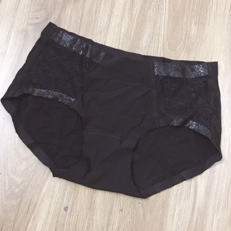 Quần lót lẻ màu và mẫu thanh lý