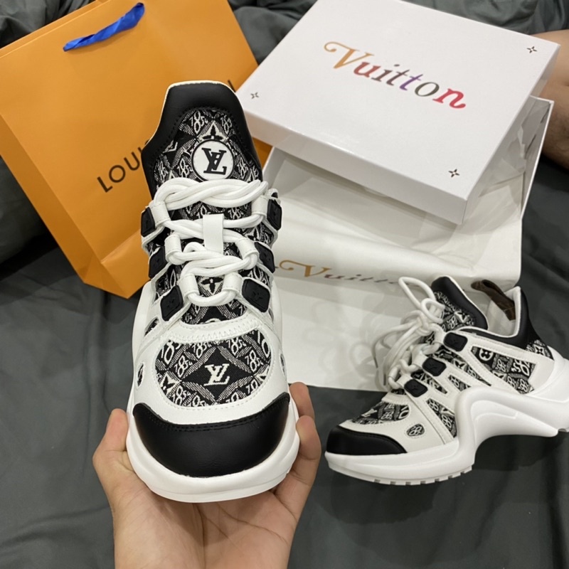 GIÀY LV BLACK THỔ CẨM LAI AU [ FULL BOX + FREE SHIP ]