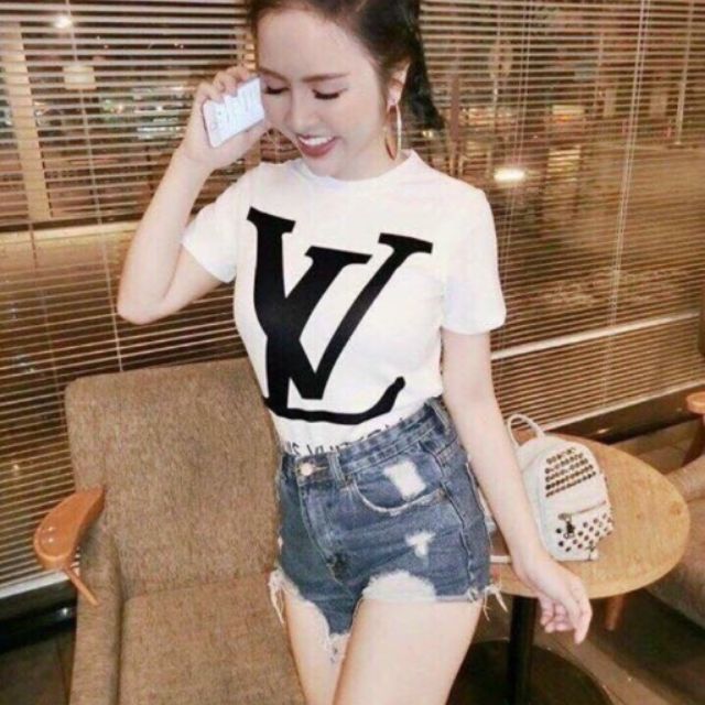 Áo thun nữ ngắn tay