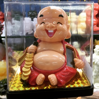 Ông địa gật đầu chạy bằng năng lượng mặt trời