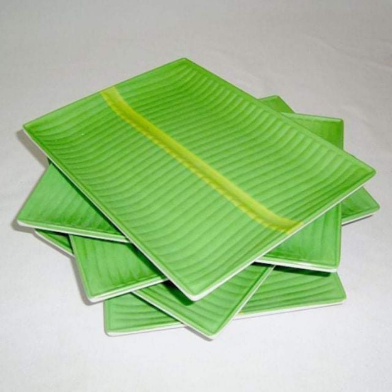Đĩa nhựa hình lá chuối 20/ 25cm