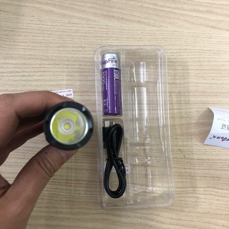 Đèn pin siêu sáng Supfire A3 – S bóng 10w chính hãng cực đẹp –