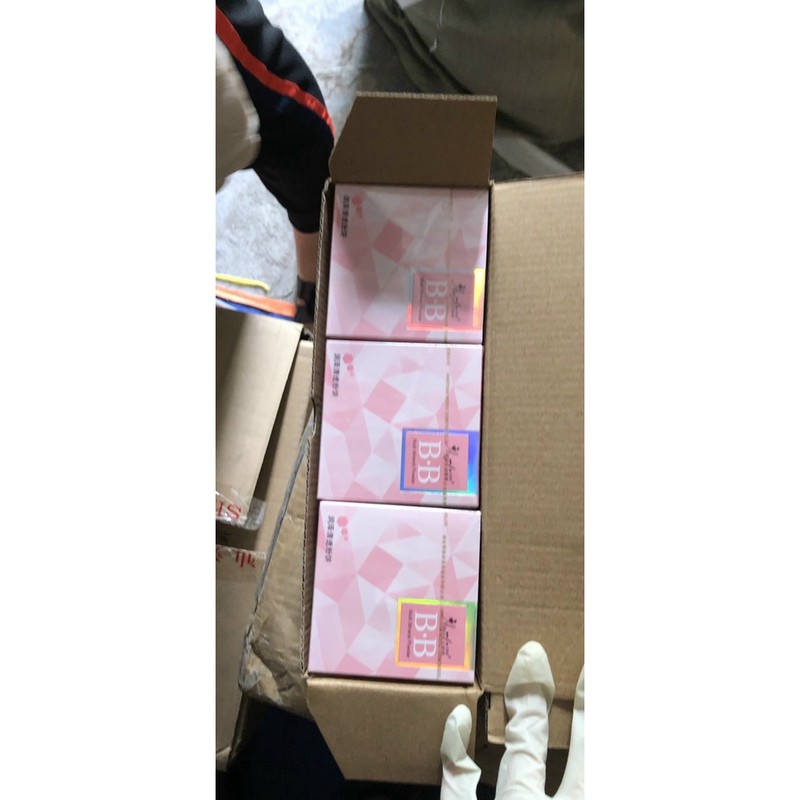 [Mã SFP62769661 giảm 5% đơn 250K]Phấn phủ BB 2 tầng ( chọn ngẫu nhiên) | BigBuy360 - bigbuy360.vn