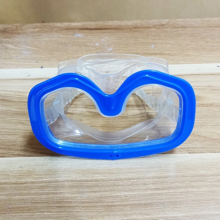 Kính bơi có ống thở cho trẻ em và người lớn loại kín mắt mũi mã 50075