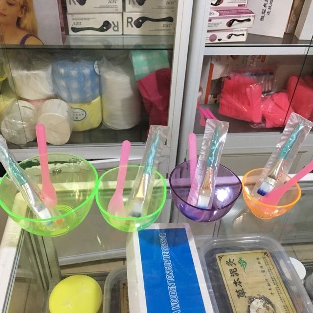 Combo Bát Dẻo+Chổi+Thìa Chuyên Dùng Đắp Mặt Nạ Trong Spa Và Thẩm Mỹ Viện