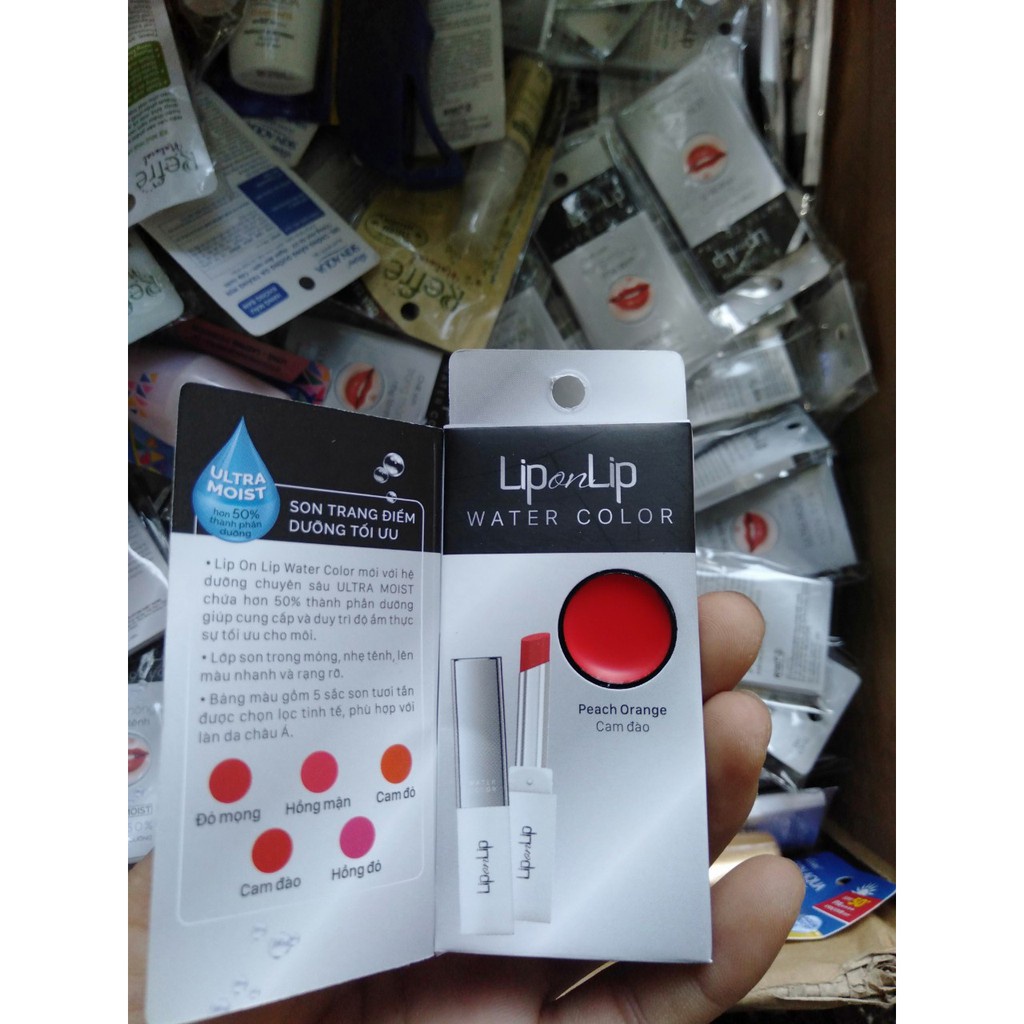 Son LiponLip Water color 0,5g mẫu dùng thử của hãng ROHTO (Màu cam đào)