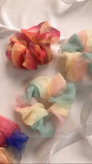 Cột tóc scrunchies cầu vồng