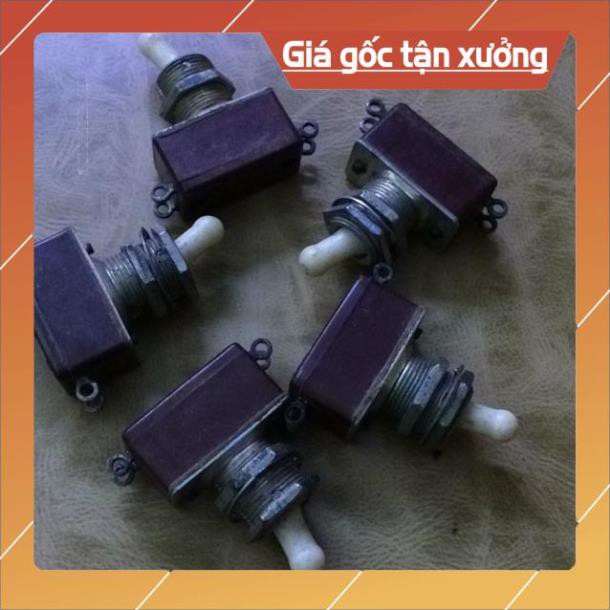 . Công tắc 4 chân của Nga giá cho 5 chiếc ..