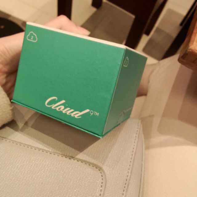 Kem dưỡng trắng mờ thâm nám Cloud 9 complex