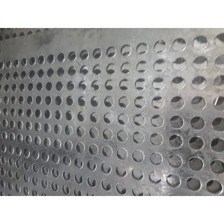 Tấm tôn kẽm dập lổ song song - dày 1,2mm(1ly2) - lổ 8mm(8ly)