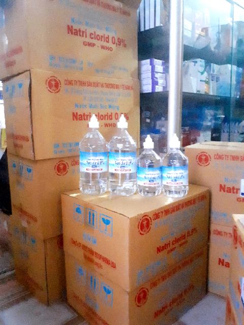 Nước muối sinh lý Nam Hà.