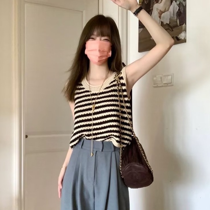 Áo thun nam ba lỗ kẻ sọc trắng den thời trang cho cặp dôi Hàn quốc cho nữ bigsize áo phông unisex tay lỡ form rộng áo ba lỗ cổ Sát Nách  simple new tops Mùa Hè fashion Thao đáng yêu mát chất vải Đẹp nhiên thoáng khí Co Giãn Tốt cao cấp top