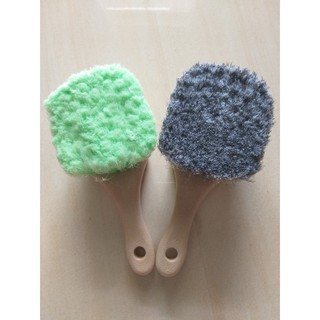 Bàn chải vệ sinh lốp, thảm, hốc bánh...Chemical Guys Tip Short Handle Brush