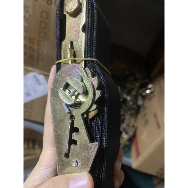 Thanh lý dây khoá ghế to/ dây cào hàng