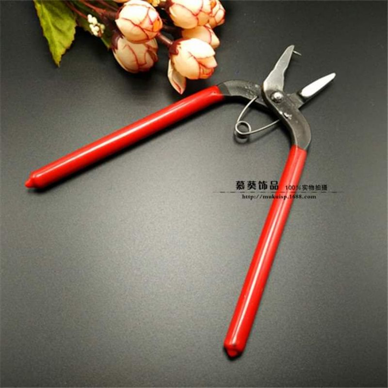 Kìm các loại hỗ trợ làm trang sức cổ trang, Nguyên liệu làm trang sức cổ trang