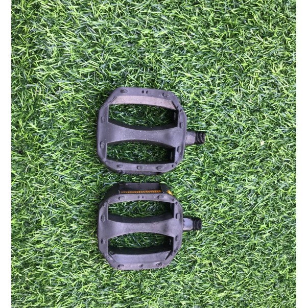 Bàn đạp  xe đạp trẻ em trục 12mm