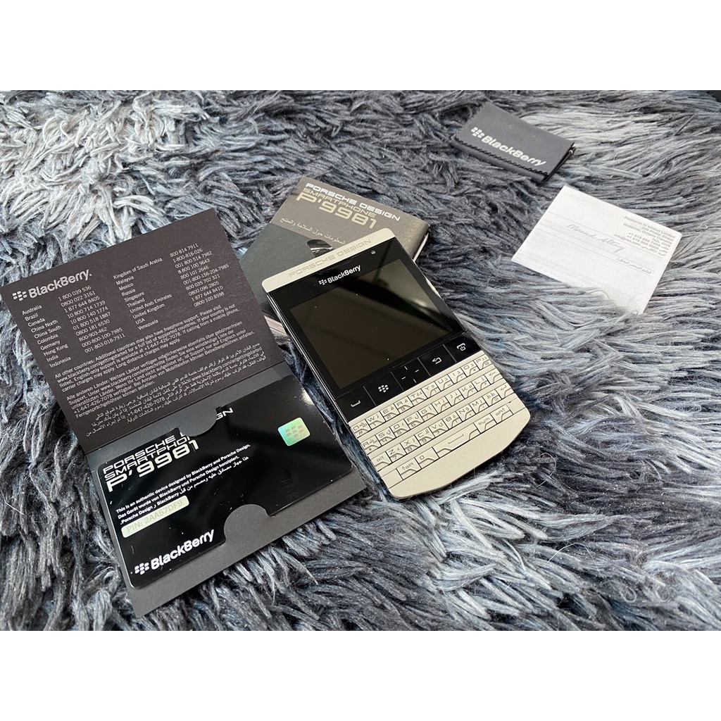 Điện thoại BlackBerry Porsche Design 9981 Bạc Fullbox - BB P'9981 Bạc Fullbox