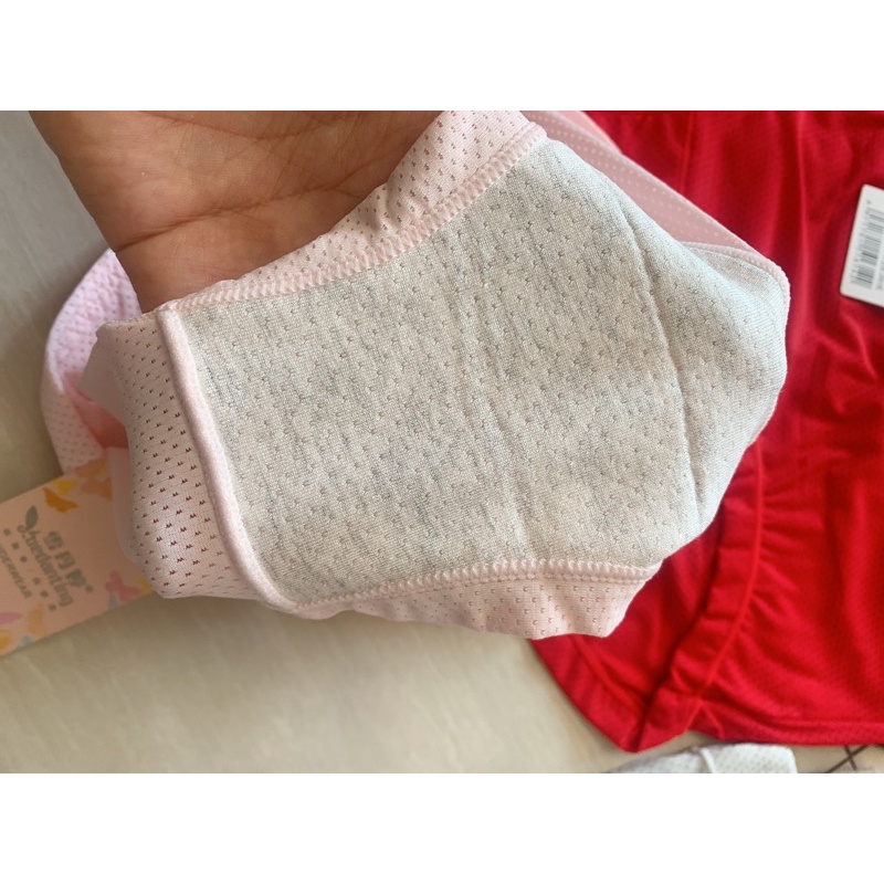 Quần lót nữ su đúc thông hơi cạp cao, đáy lót cotton thông hơi kháng khuẩn, thoáng khí. By SUMO Underwear.