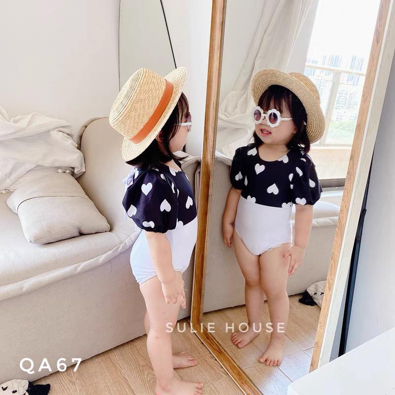 Bộ bơi liền thân tim đen trắng - QA67