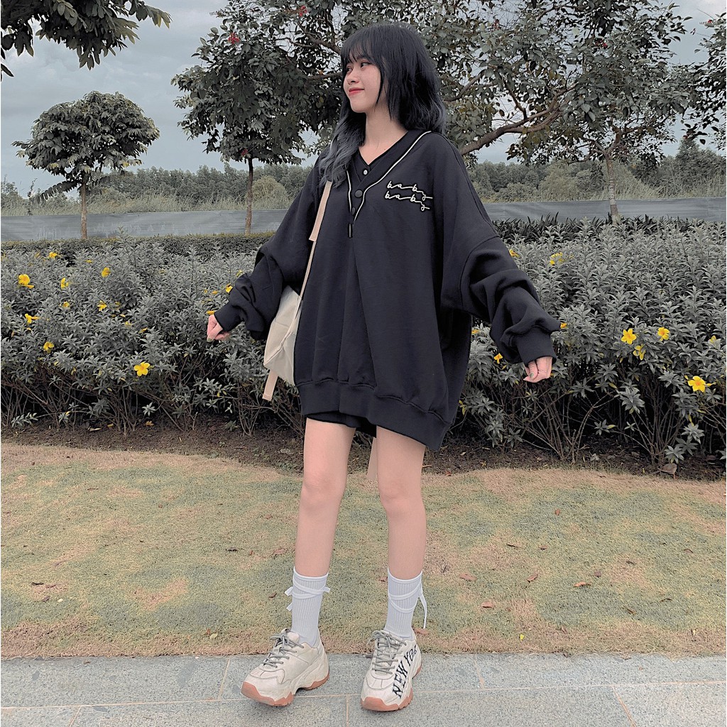 Áo Sweater Nỉ BABY Viền Cổ Phối Nút Form Rộng Ulzzang Zoozoo Unisex
