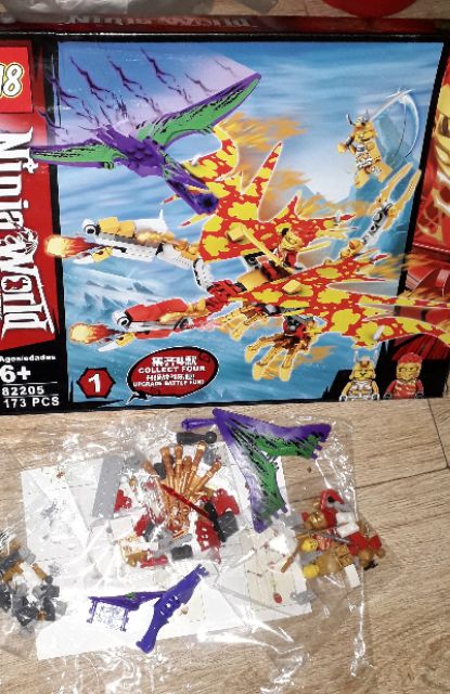 Lắp ráp 1 hộp LegoNinja Rồng khổng lồ đi săn khủng long 82205 có trên 170 chi tiết bằng nhựa ABS