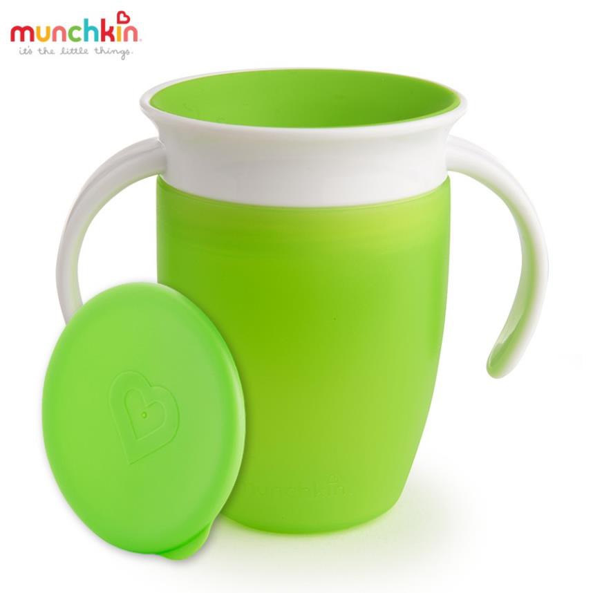 Cốc 360 độ Munchkin chống đổ, có nắp 207ml