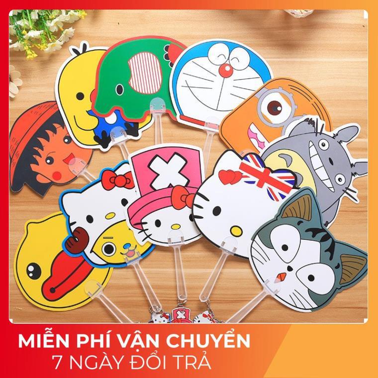 Quạt Nhựa Cầm Tay Hoạt Hình Cute (Ngẫu Nhiên)