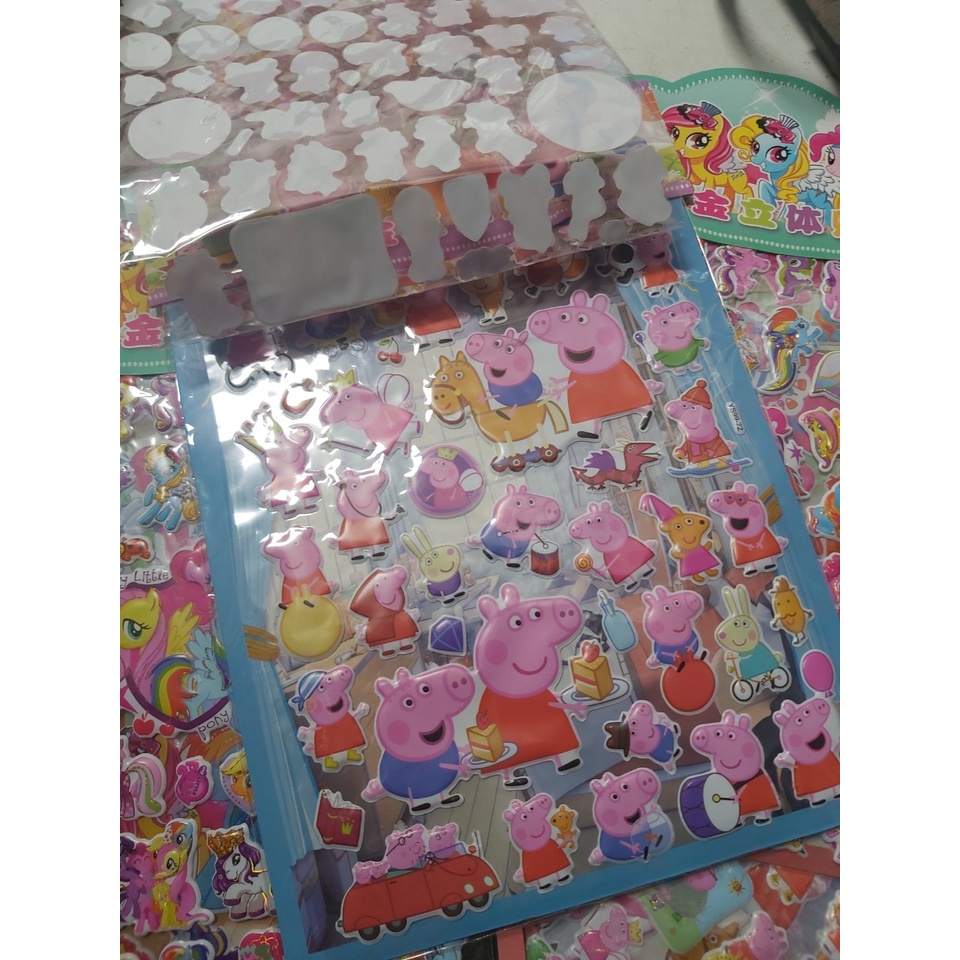 Hình dán 3D heo peppa,  sét 2 miếng (loại dày và 3D) cho bé
