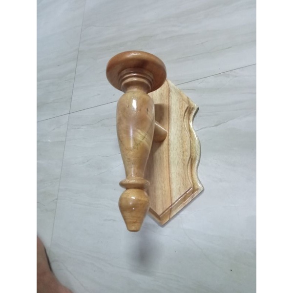 Kệ bàn thờ treo tường