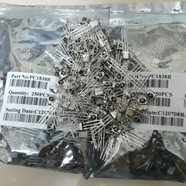 Mắt nhận sắt 1838B 3 chân combo10