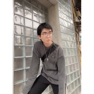 ÁO SWEATER FUNKY XÁM CHÌ TAG CAO SU
