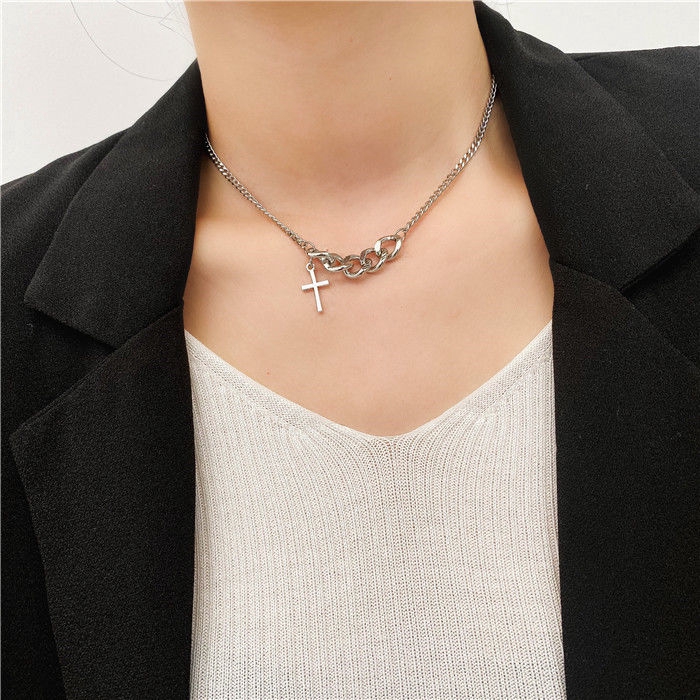 Dây Chuyền Thép Titan Mặt Hình Thánh Giá Thời Trang